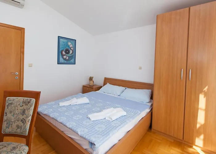 Alana 1 Penthouse * Dramalj